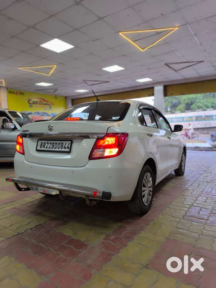 Maruti Suzuki Dzire 1.2 Vxi, 2023, Petrol