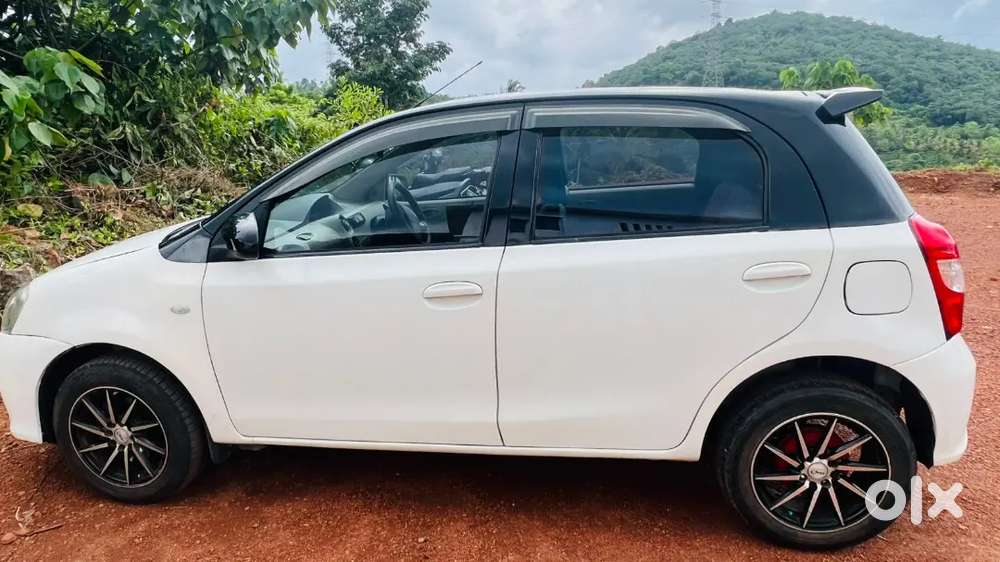 Toyota Etios Liva 2015
