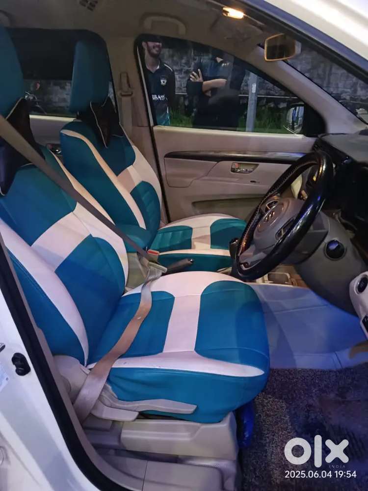 Maruti Suzuki Ertiga Zxi 2024 Plus