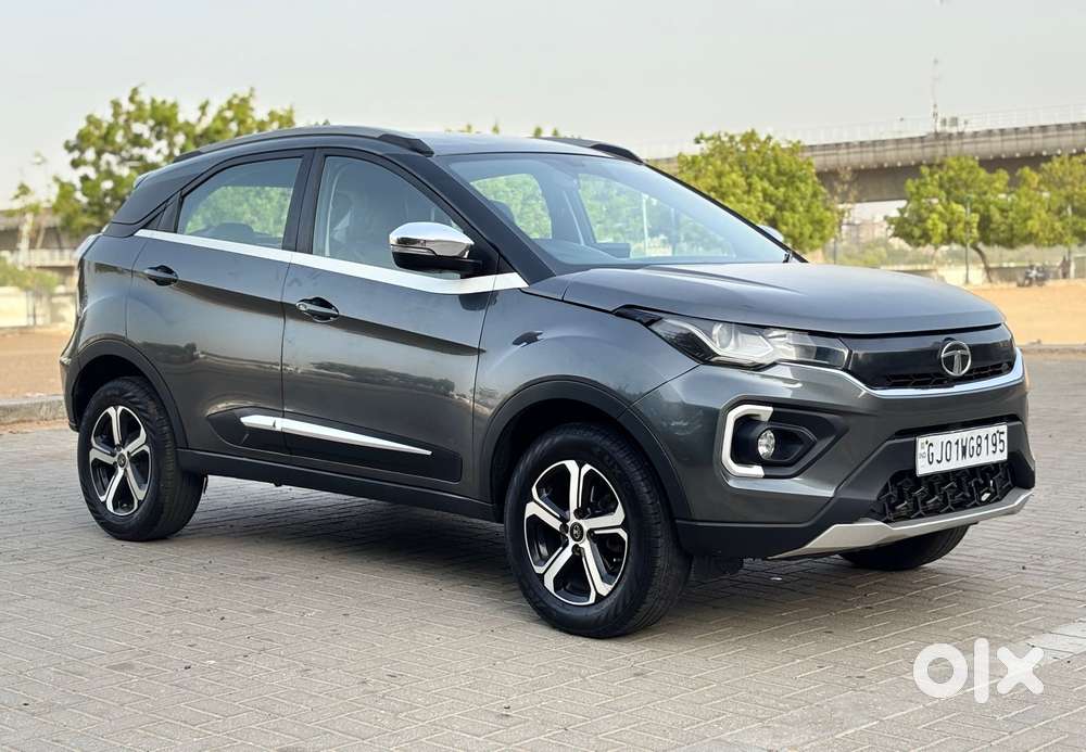 Tata Nexon, 2022, Petrol