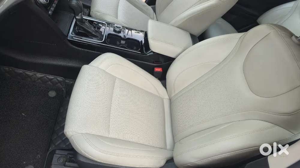 Mahindra Xuv700 Ax7l Auto 2.0 Petrol 2022
