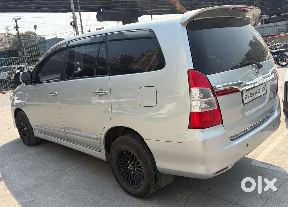 Toyota Innova 2.5 G (diesel) 8 Seater, 2014, Diesel