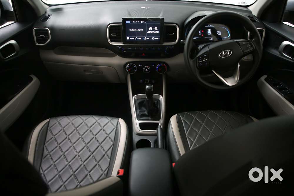 Hyundai Venue 1.2 S (o), 2022, Petrol