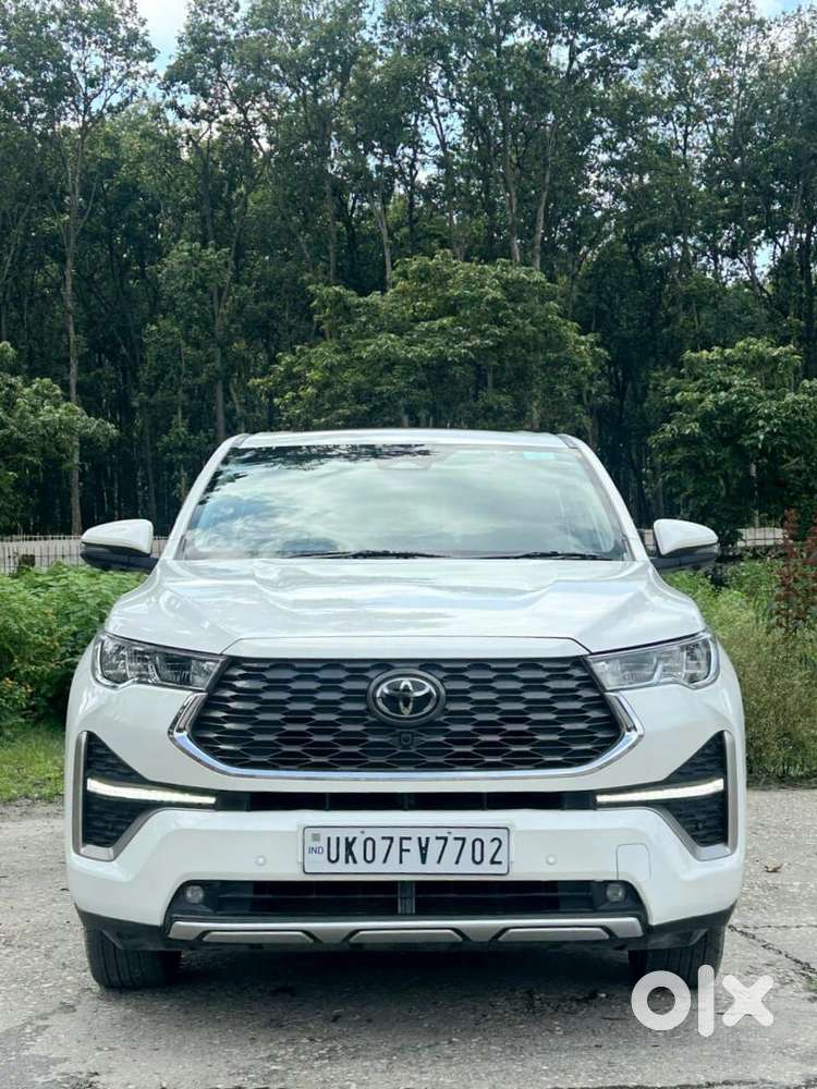 Toyota Innova Hycross 2.0 Zx Hybrid 7 Str, 2024, Petrol