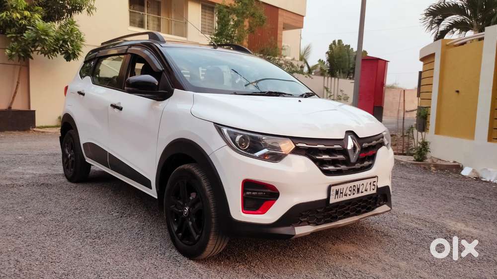Renault Triber Rxz, 2022, Petrol