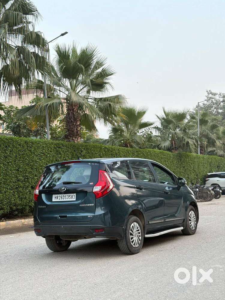 Mahindra Marazzo M4, 2018, Diesel
