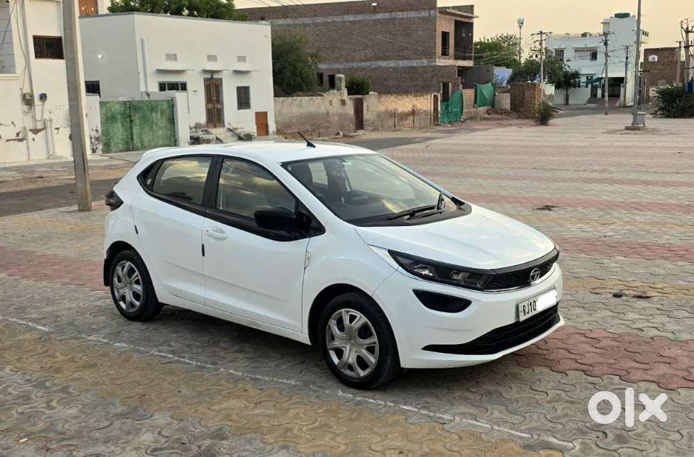 Tata Altroz Xm Plus Icng, 2023, Petrol