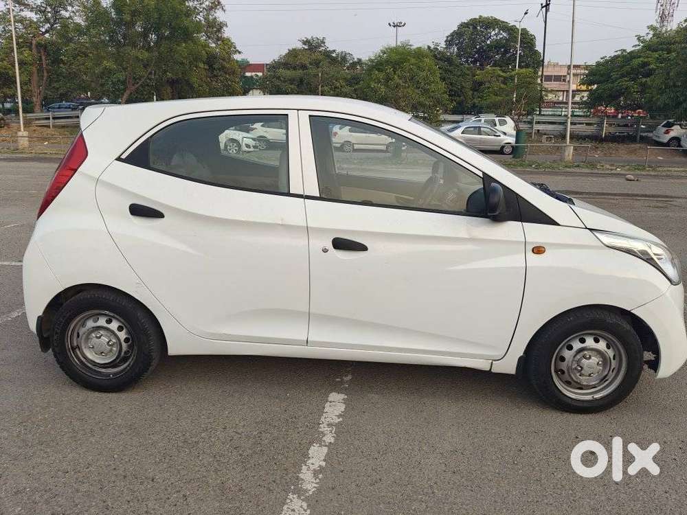 Hyundai Eon Era +, 2017, Petrol