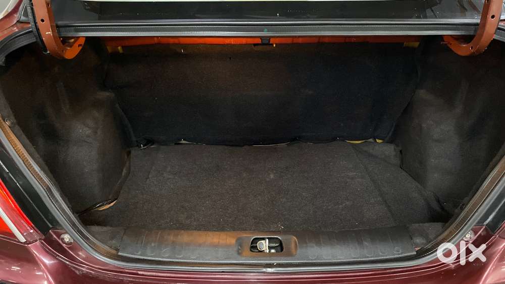 Maruti Suzuki Swift Dzire 1.2 Vxi Bsiv, 2017, Petrol