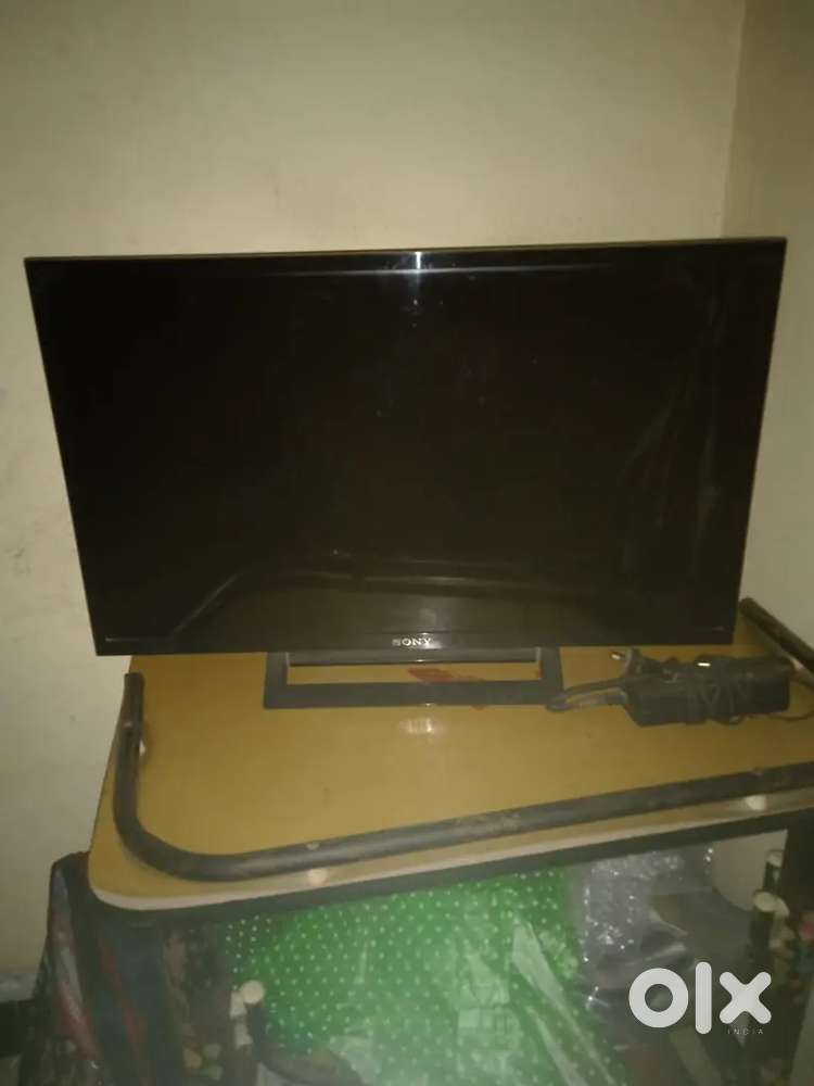 Sony TV 28-inch