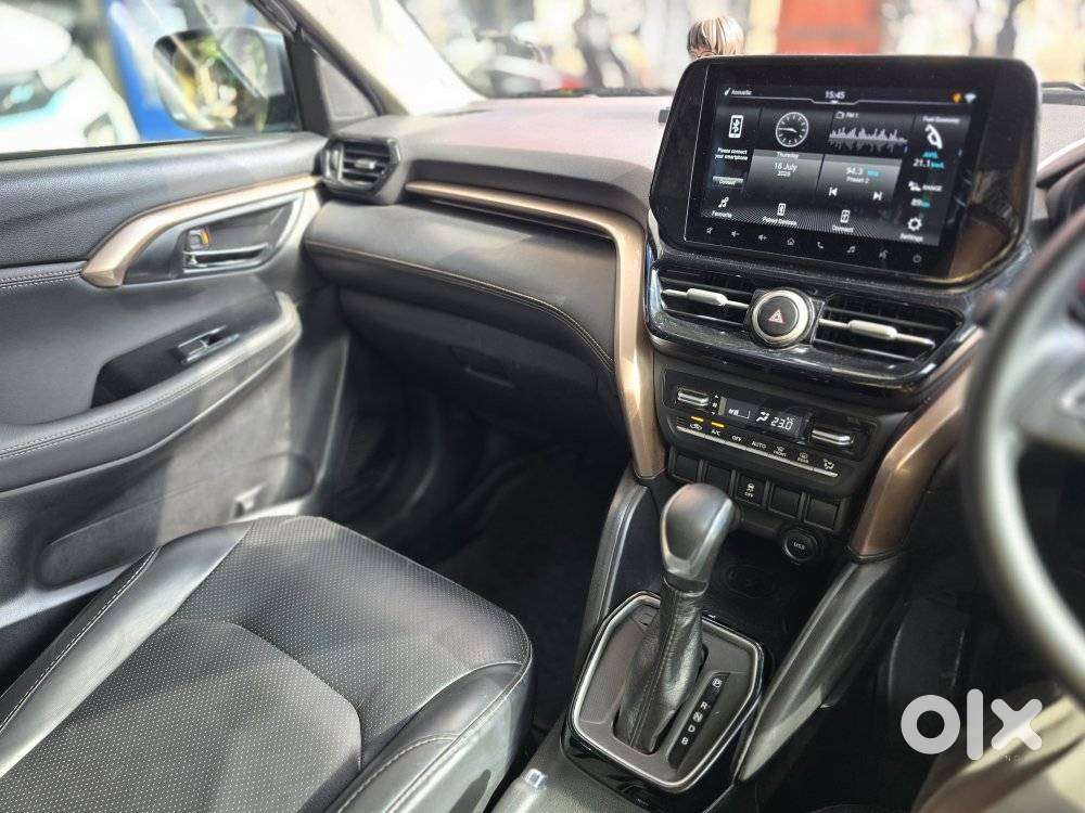 Maruti Suzuki Grand Vitara 1.5 Zeta Plus Dual Tone Intelligent Hybri..