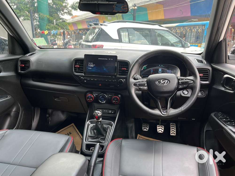 Hyundai Venue N Line N8 Mt Dual Tone, 2024, Petrol