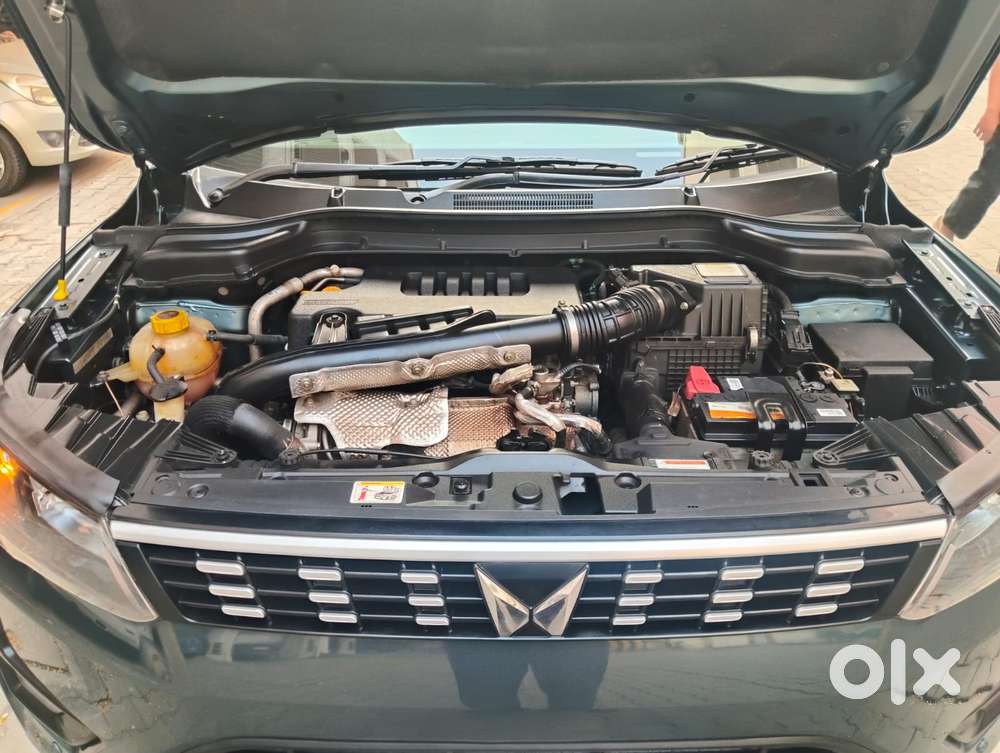 Mahindra Xuv300 W6 Amt Diesel, 2023, Diesel