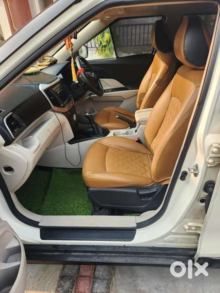 Mahindra Petrol Car 2020