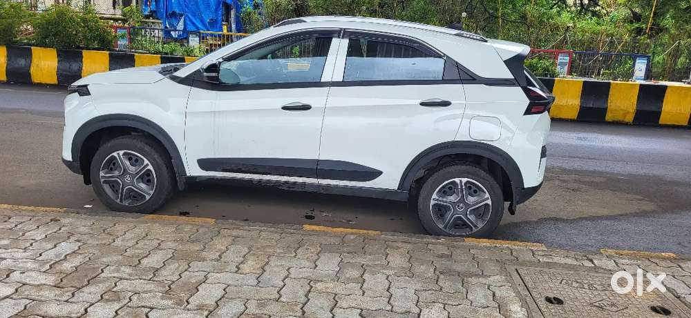 Tata Nexon Smart Icng 2025