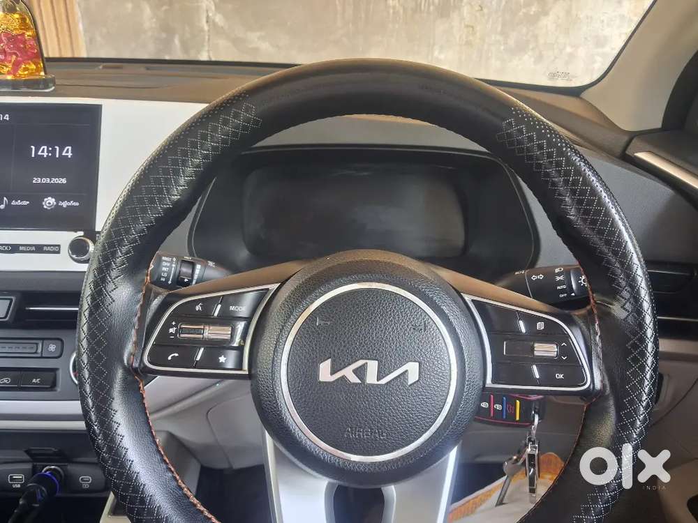 Kia Carens 2022 Diesel 85053 Km Driven