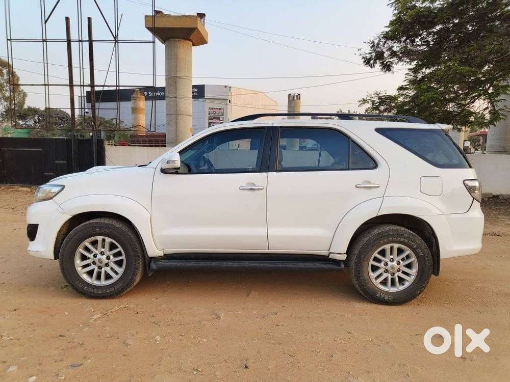 Toyota Fortuner 3.0 4x2 Automatic, 2012, Diesel