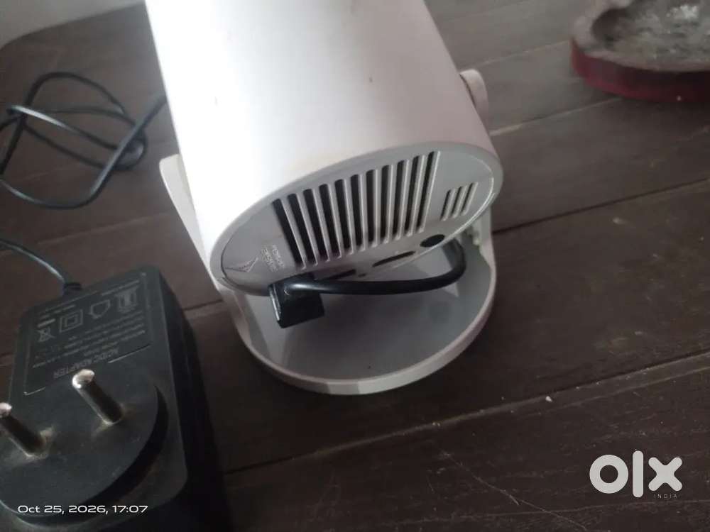 Portonics projector