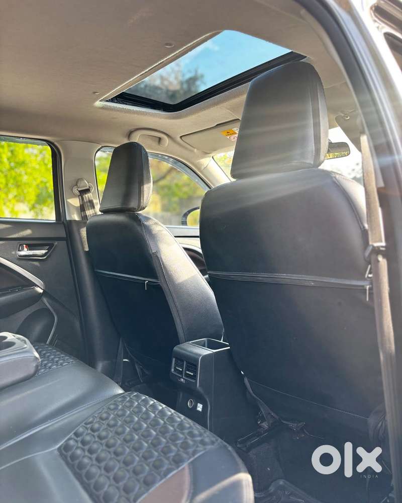Maruti Suzuki Brezza 1.5 Zxi Smart Hybrid, 2023, Petrol