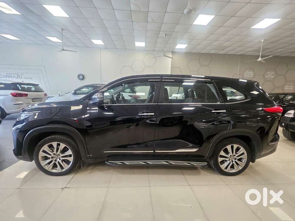 Toyota Innova Hycross 2.0 Zx (o) Hybrid 7 Str, 2024, Petrol