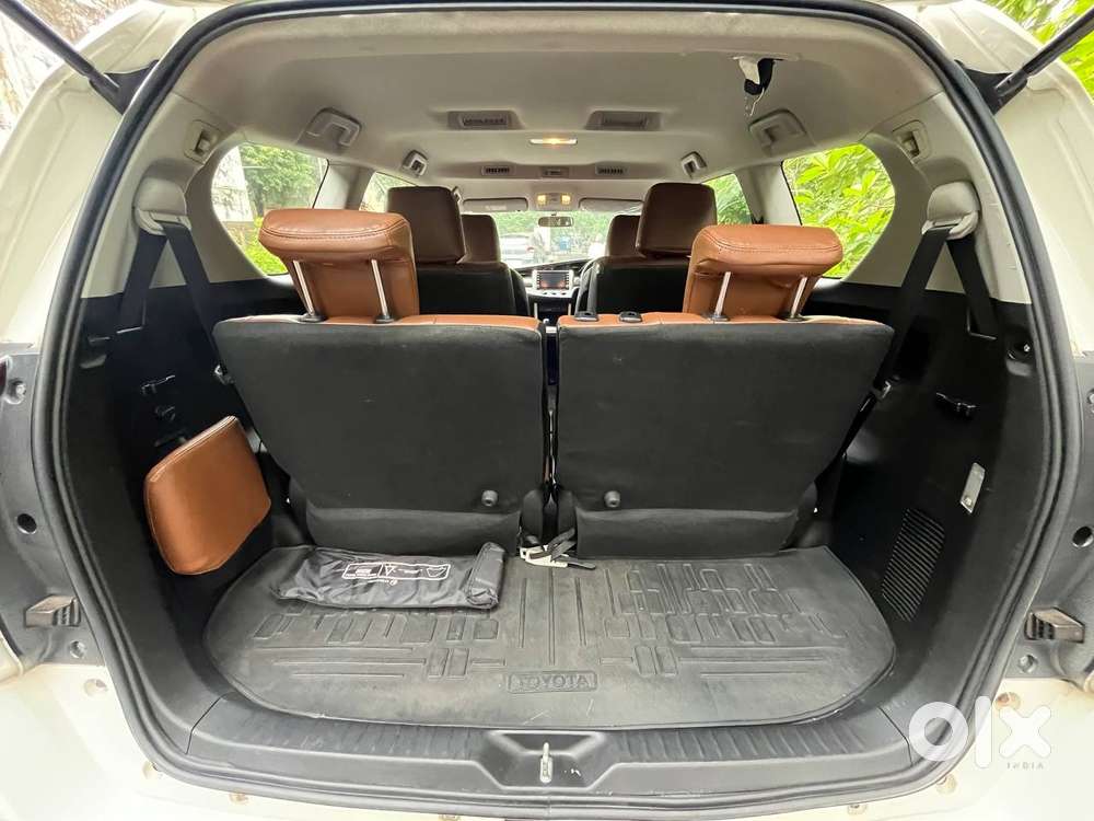 Toyota Innova Crysta [2020-ongoing] 2.4 Gx 7 Str, 2021, Diesel