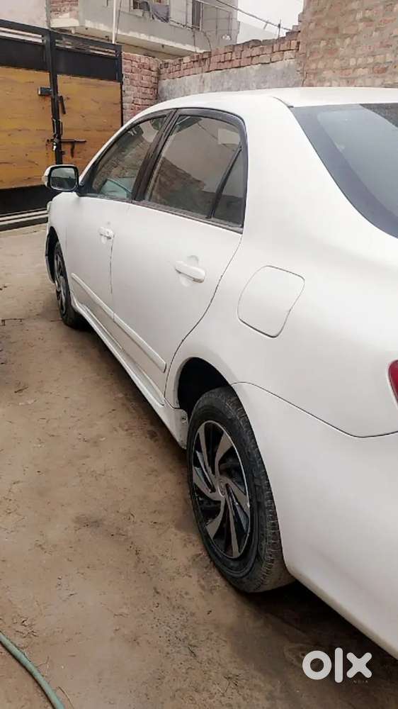 Toyota Corolla Altis 2012 Diesel Car