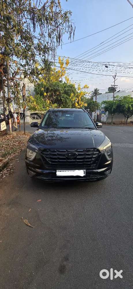 Hyundai Alcazar 2023 Petrol Well Maintained