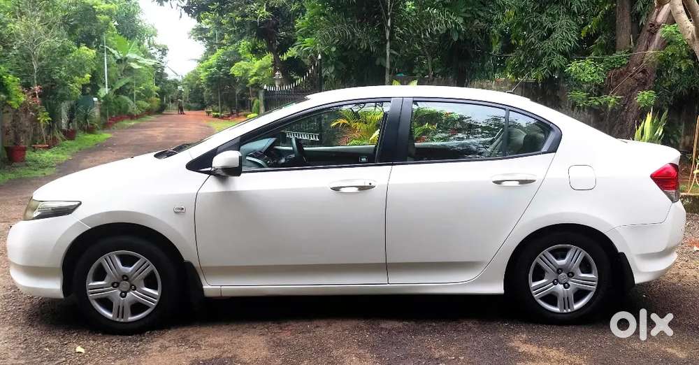 Honda City 2011 Petrol Company Service 67280 Km Driven , New Insurance