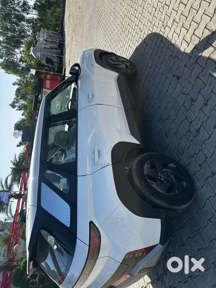 Hyundai New Venue 2026 Diesel 1326 Km Driven