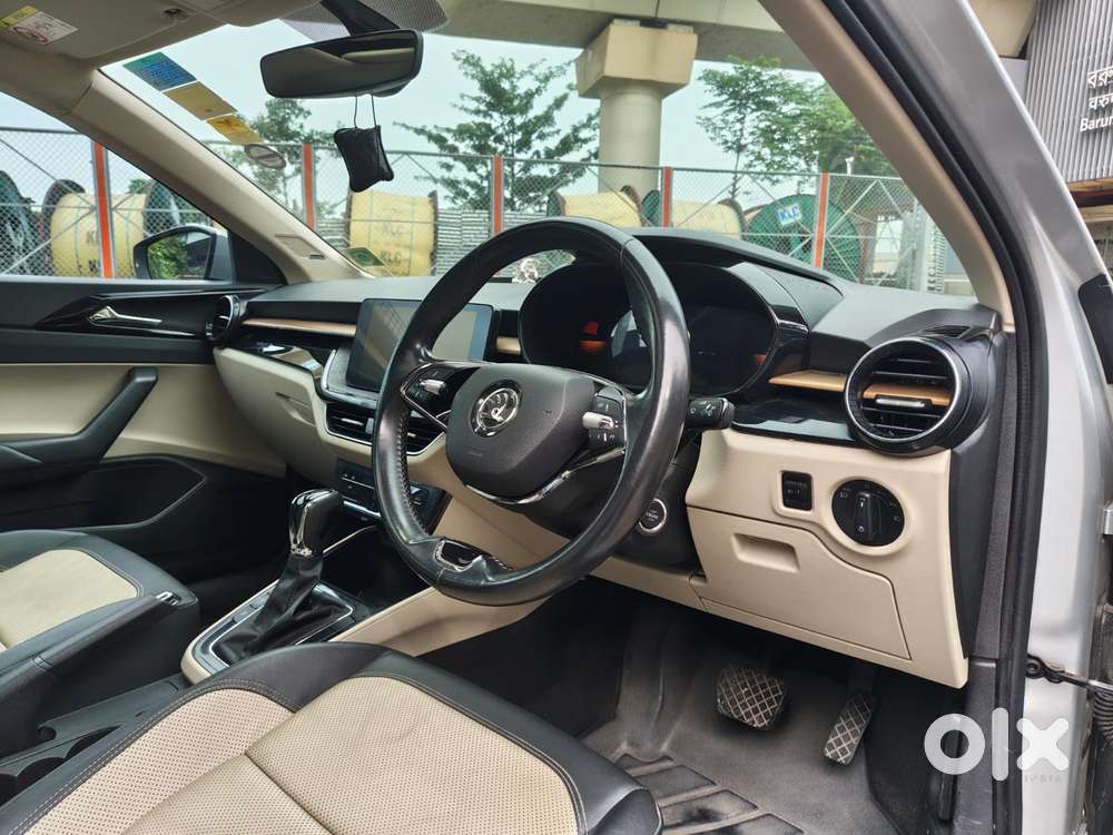 Skoda Slavia 1.5 Tsi Style At, 2022, Petrol