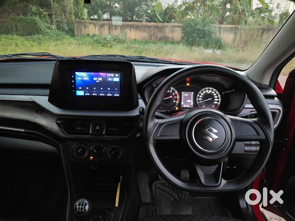Maruti Suzuki Brezza 1.5 Lxi (o) ,2024
