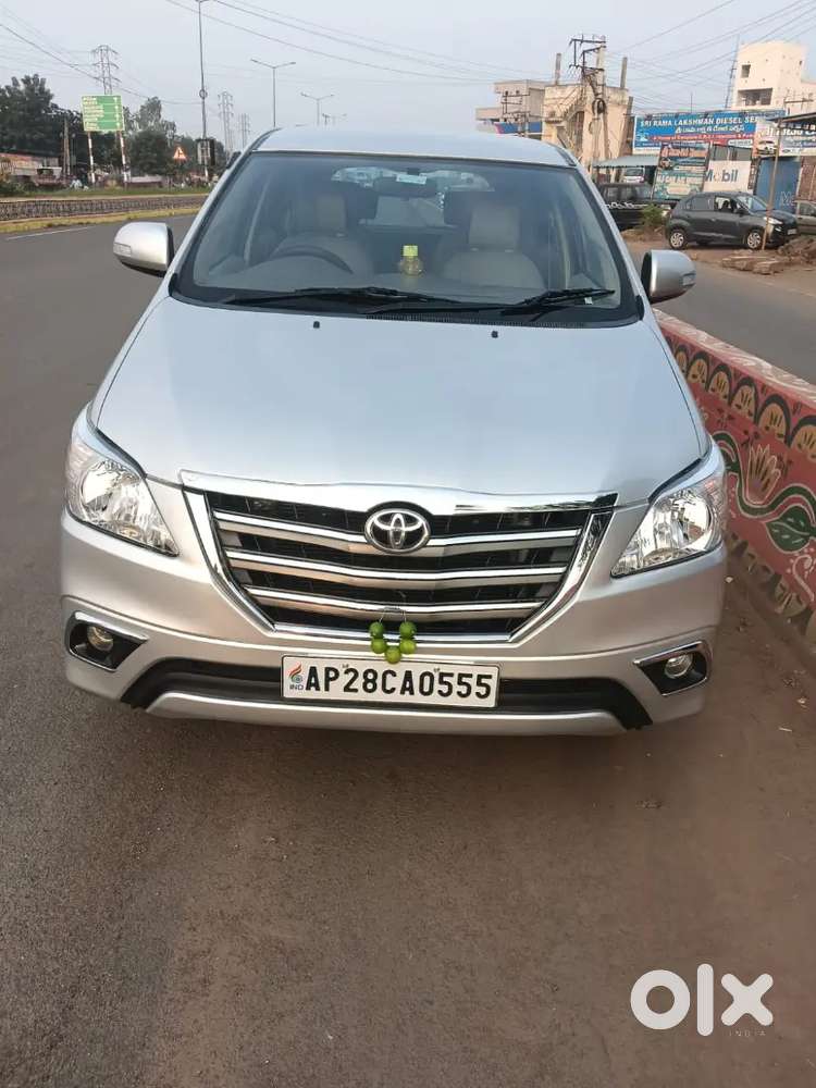 Toyota Innova 2.5 V Diesel 6seater Up To 2029 Till Validity...