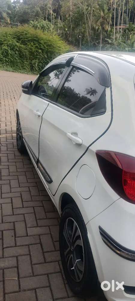 Tata Tiago Petrol 2023