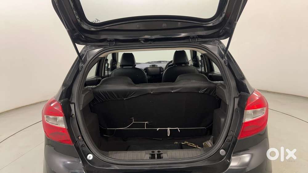 Ford Figo Ambiente, 2015, Petrol