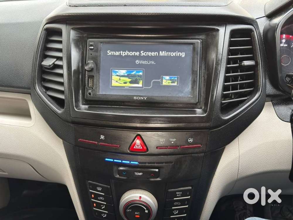 Mahindra Xuv300 W4, 2022, Petrol