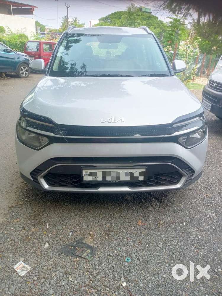 Kia Carens, 2022, Petrol