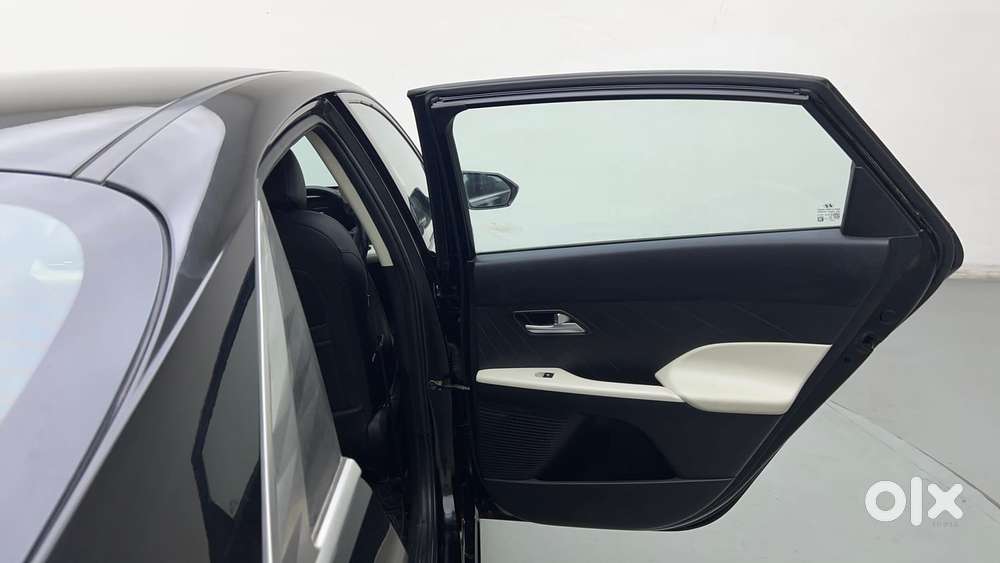 Hyundai Verna 1.5 Sx Petrol Mt, 2023, Petrol