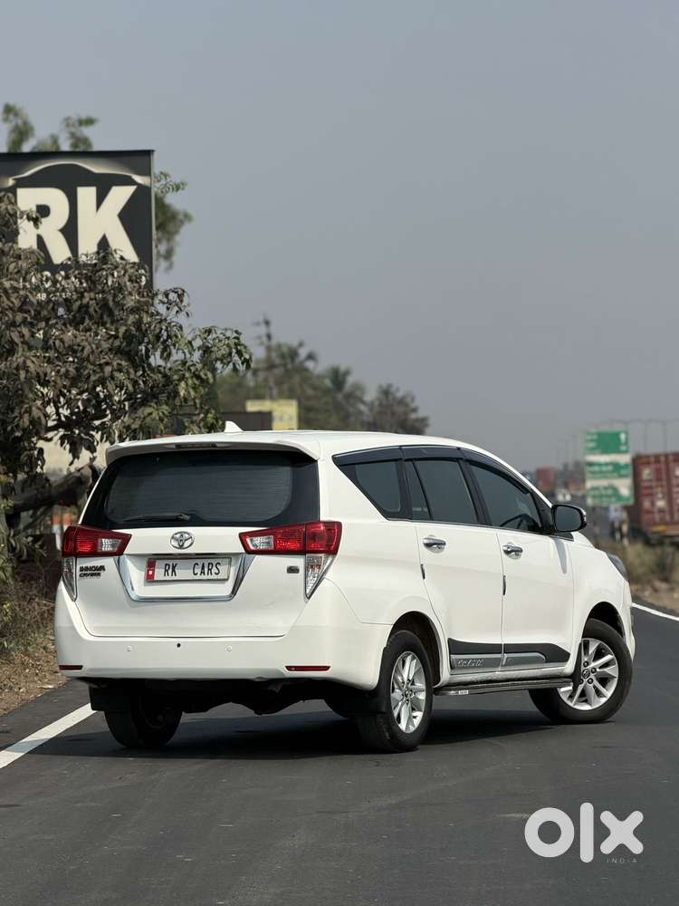 Toyota Innova Crysta 2.4 G Mt, 2017, Diesel