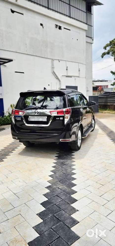 Toyota Innova Crysta 2.8z Automatic, 2018, Diesel