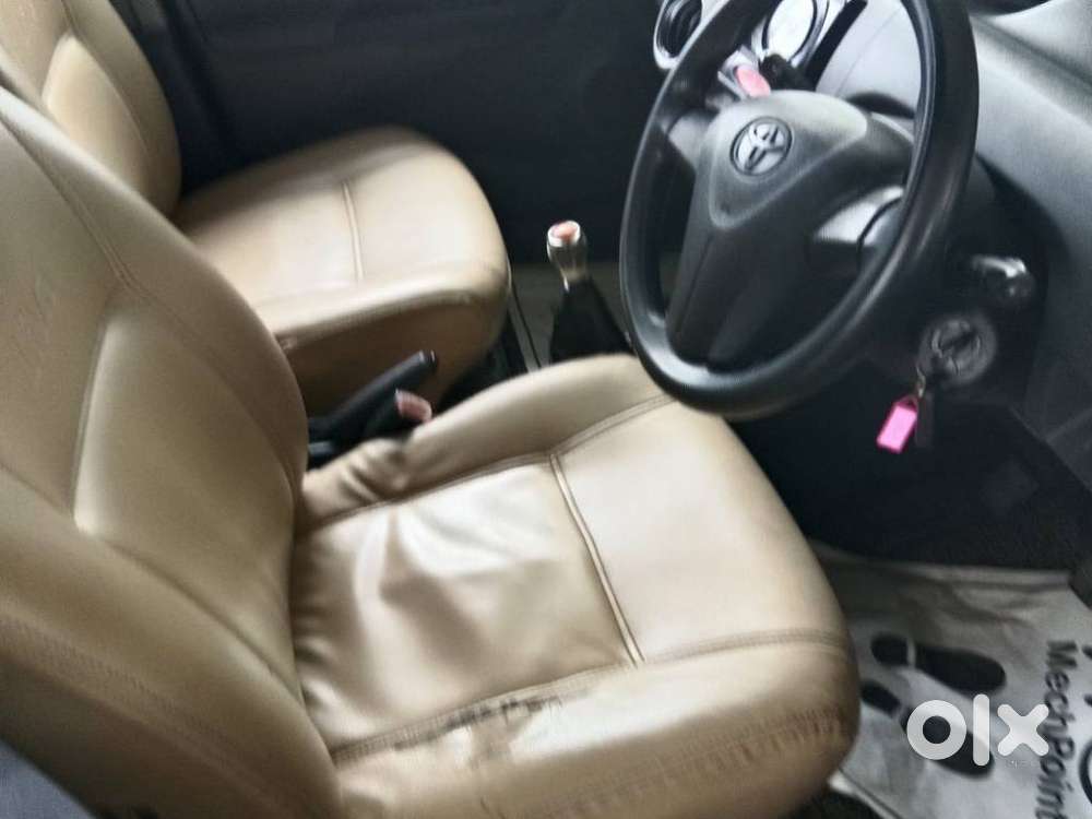 Toyota Etios Liva G, 2012, Petrol