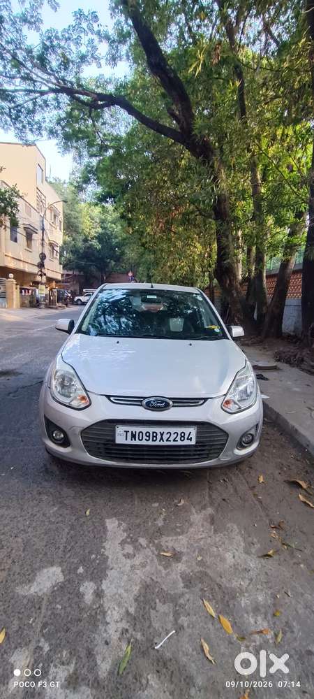 Ford Figo Petrol Zxi, 2014, Petrol