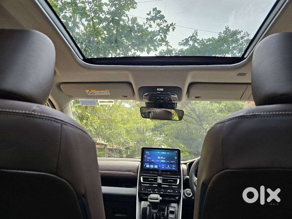 Toyota Innova Hycross 2.0 Zx (o) Hybrid 7 Str, 2025, Electric