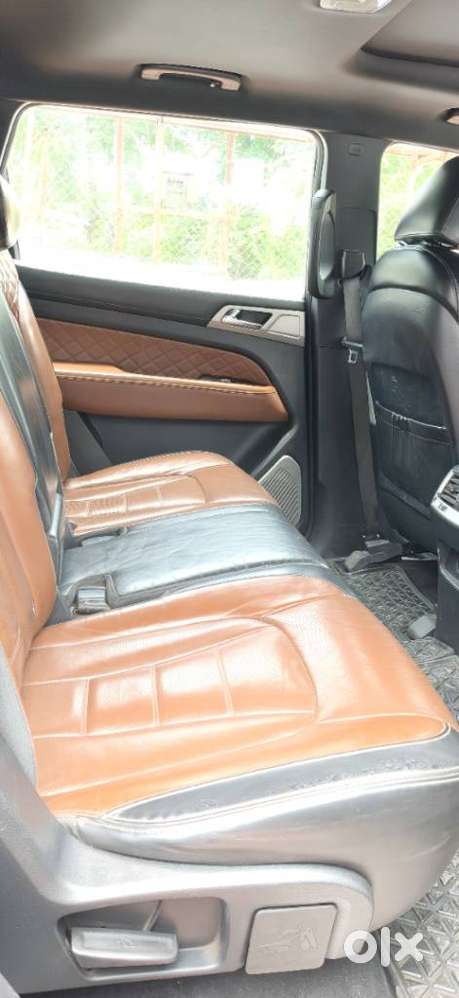 Mahindra Alturas G4 4x2 At, 2019, Diesel
