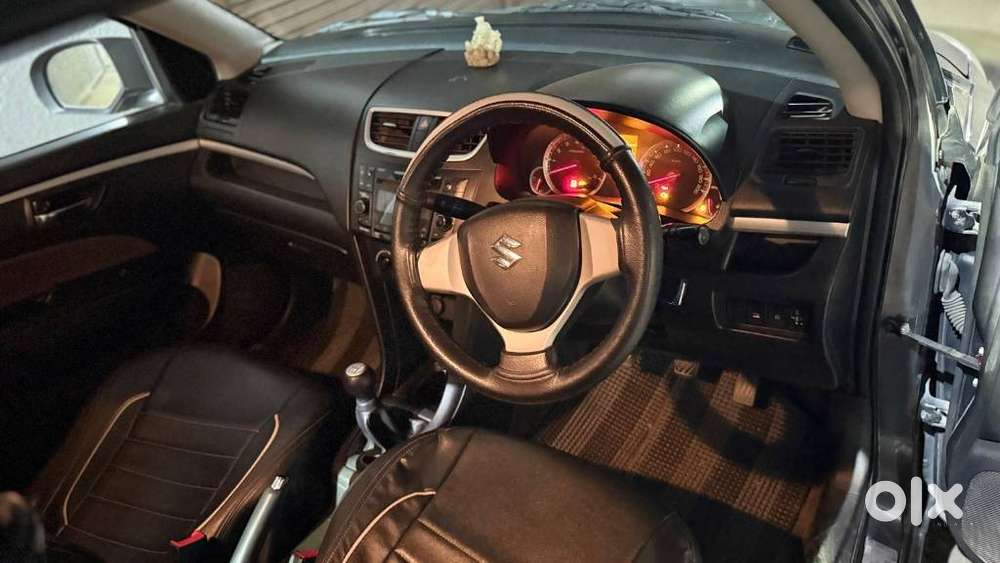 Maruti Suzuki Swift Vxi Abs Bsiv, 2016, Petrol