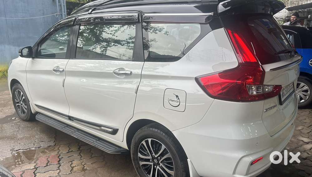 Maruti Suzuki Ertiga 1.5 Zxi Plus Shvs, 2022, Petrol