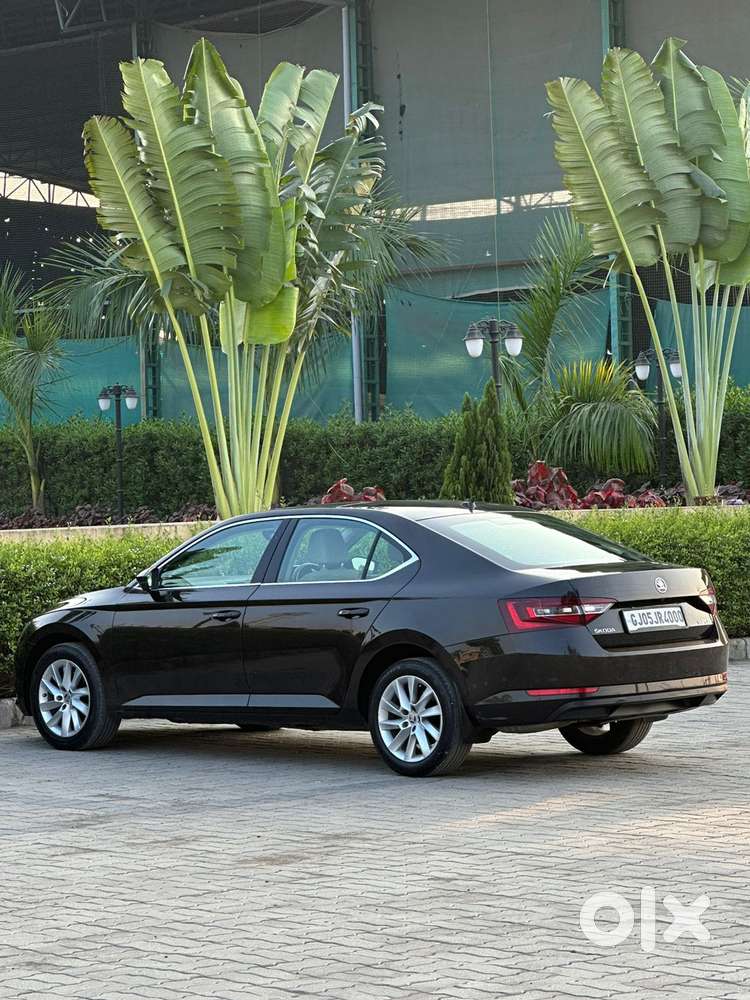 Skoda Superb L&k 2.0 Tdi At, 2016, Diesel