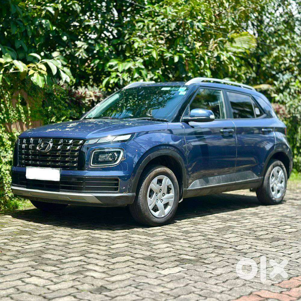 Hyundai Venue S, 2022, Petrol