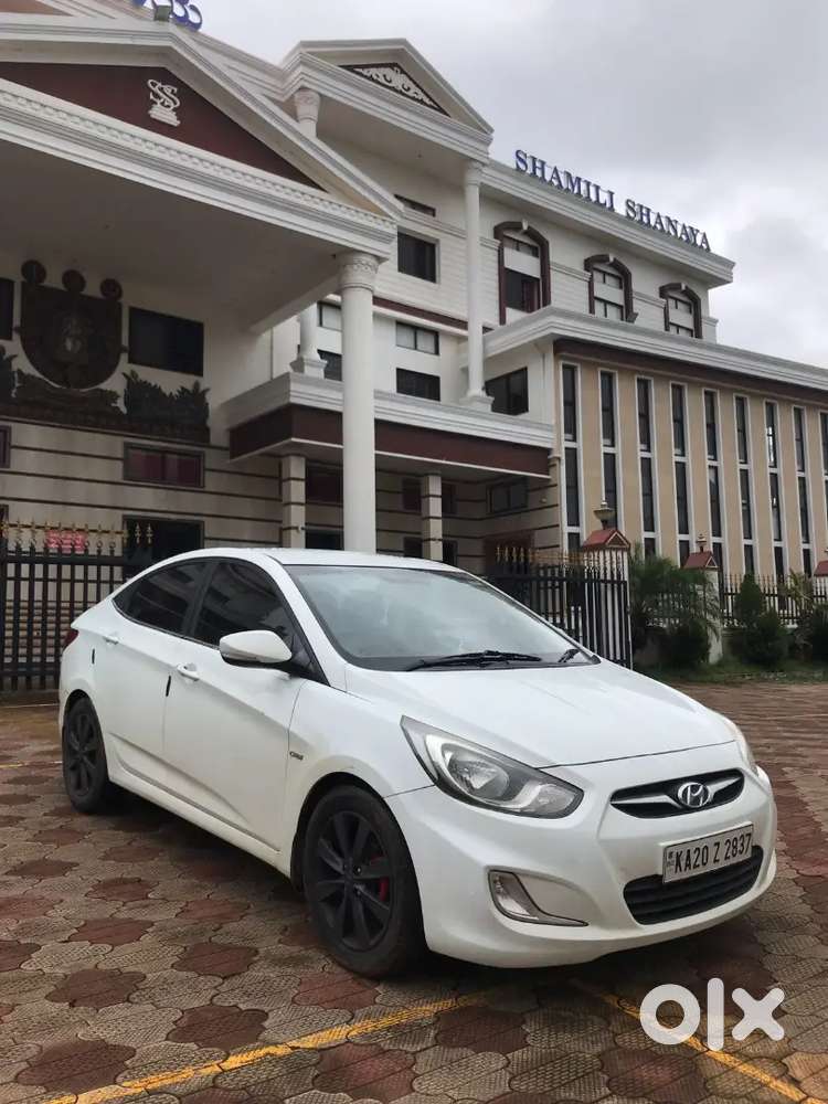Hyundai Verna 2013 Diesel 120500 Km Driven Milage Is 20 Above