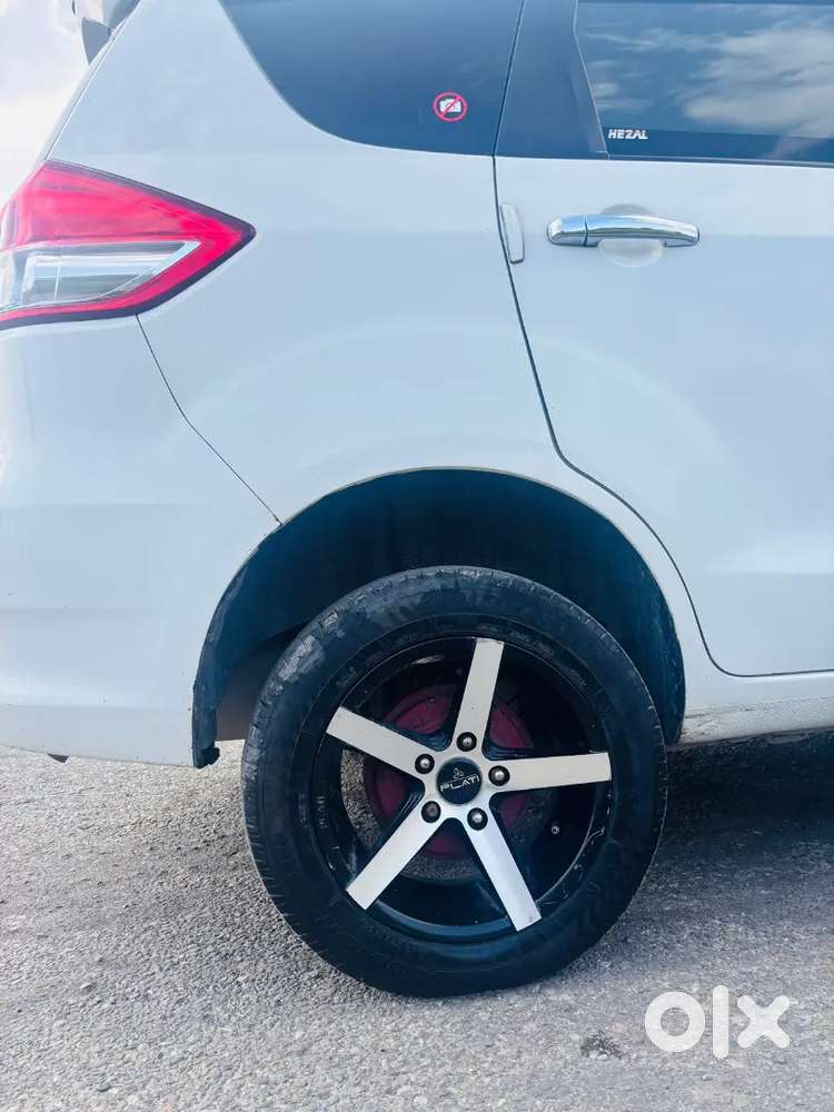 Maruti Suzuki Ertiga 2017 Diesel 191356 Km Driven