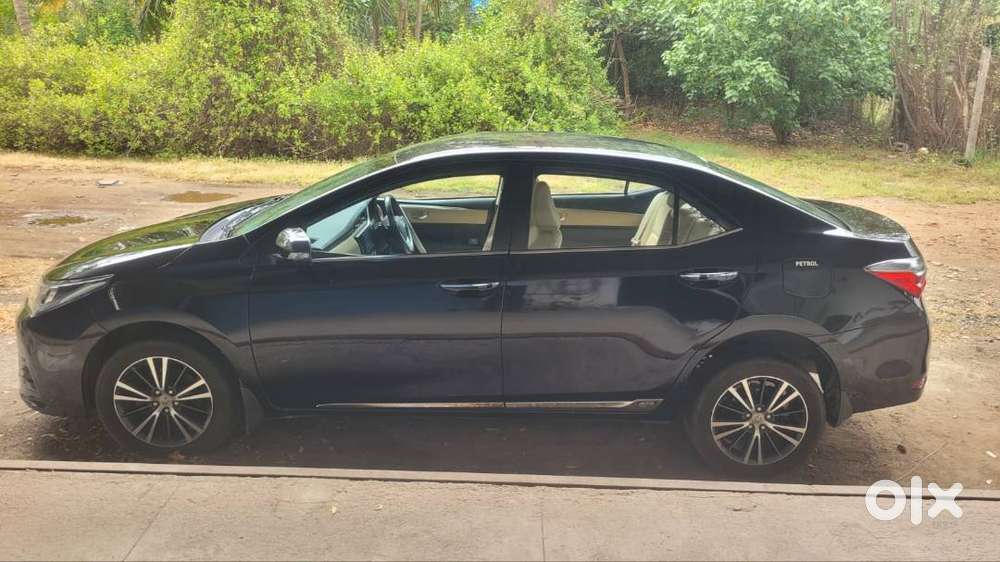 Toyota Corolla Altis 1.8 Vl &ndash; 2017 Model | Petrol Automatic